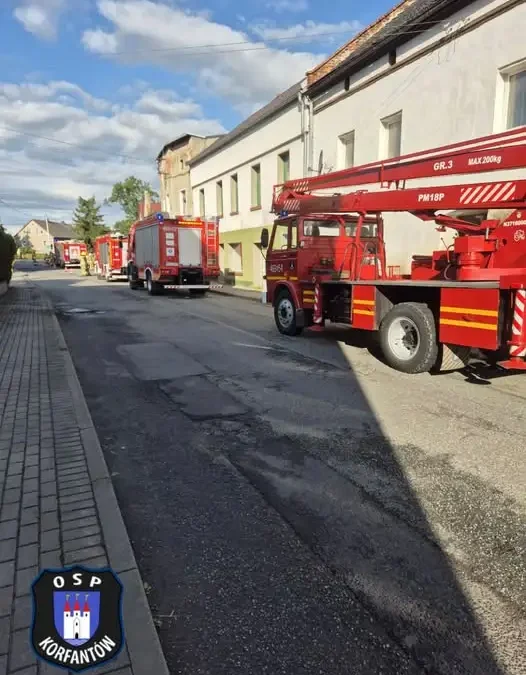 Zawalony pustostan w Ścinawie Małej – interwencja służb