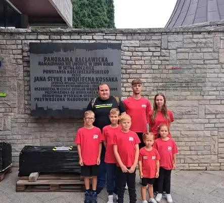 Druhowie z Otmuchowa zwiedzali Wrocław – Panorama, Starówka i skakanie w GOjump