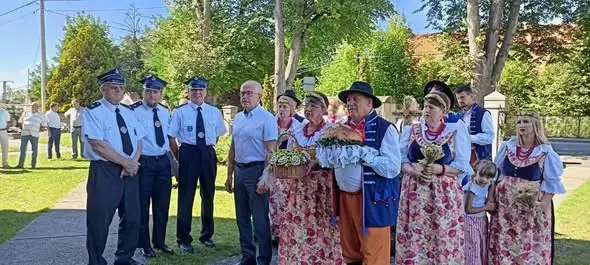 Dożynki w Wierzbiu i Bielicach: podziękowania dla rolników od wójta gminy Łambinowice