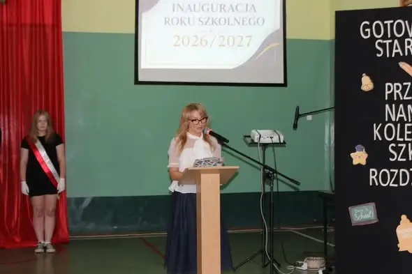 Uroczyste rozpoczęcie roku szkolnego w ZS Głuchołazy – ślubowanie klas pierwszych i refleksja nad historią