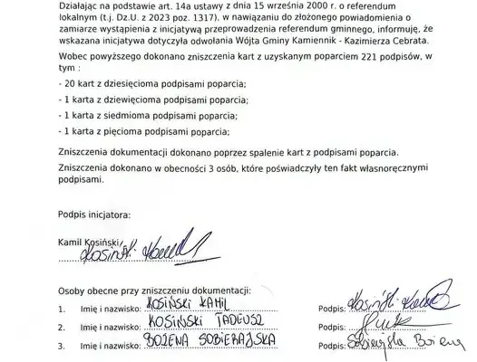 Spalono 221 podpisów pod referendum w Kamienniku. Opublikowano protokół