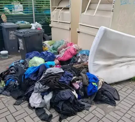 Nielegalne wysypisko przy ul. Roosevelta w Otmuchowie. Gmina apeluje o rozsądek