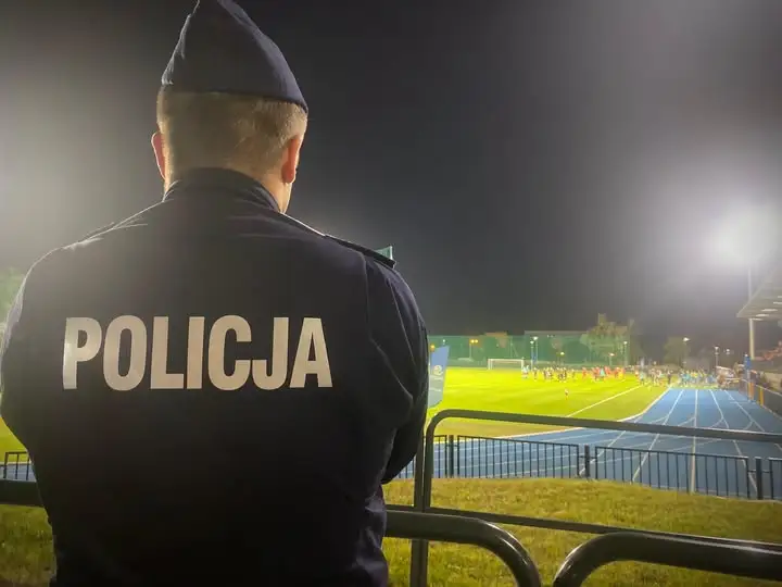 Powiat nyski: 19 meczów piłkarskich w weekend. Policja apeluje o kulturalny doping