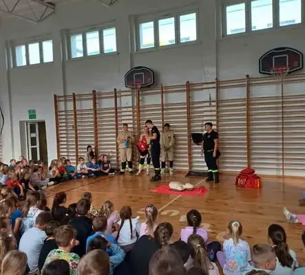 Młodzieżowa Drużyna Pożarnicza szkoliła uczniów w Otmuchowie