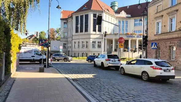 Utrudnienia w Głuchołazach: prace bitumiczne na DK40 zamkną dwa wloty