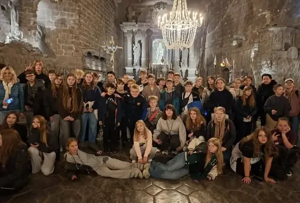 Uczniowie z klas 5b, 7a i 7b odkrywali Wieliczkę i Kraków