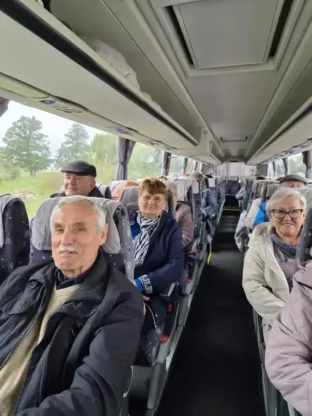 Seniorzy ze Skoroszyc i Sidziny zwiedzili Opole – integracja, skansen i katedra