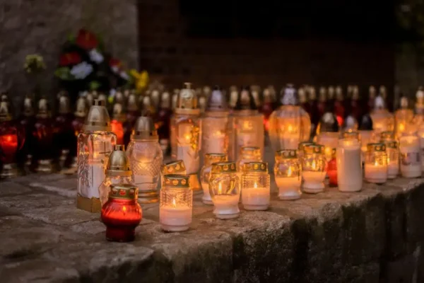 Gdzie szukać grobu bliskiej osoby? Internetowa wyszukiwarka pomoże przed Wszystkimi Świętymi